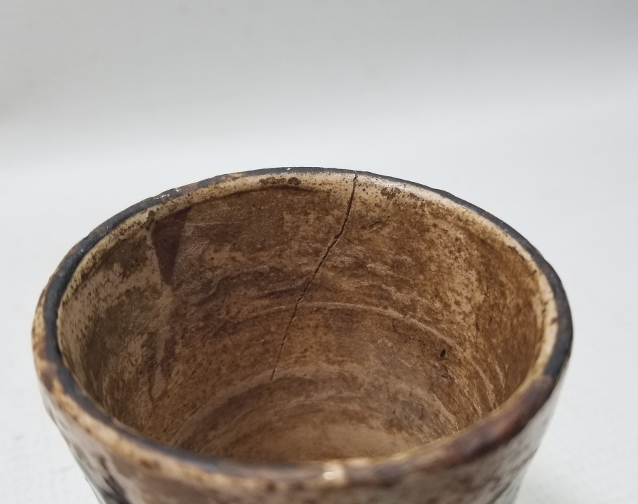 NADİR RENKTE ÜZERİ EBRULU OSMANLI DÖNEMİ KINIK BARDAK