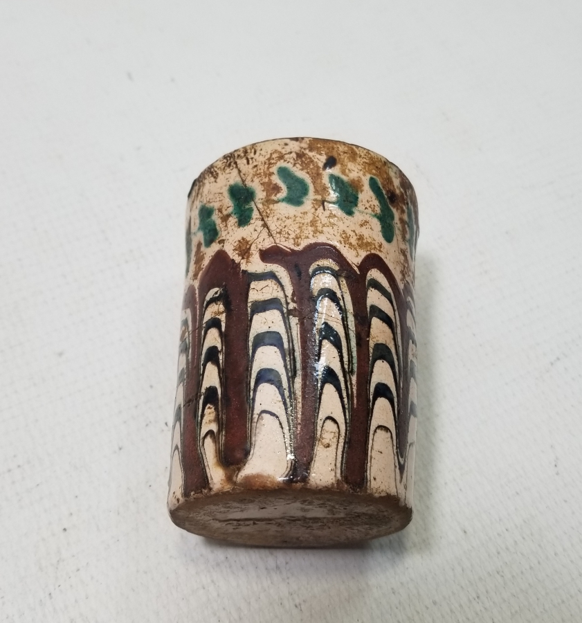 NADİR RENKTE ÜZERİ EBRULU OSMANLI DÖNEMİ KINIK BARDAK