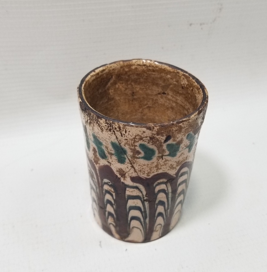 NADİR RENKTE ÜZERİ EBRULU OSMANLI DÖNEMİ KINIK BARDAK