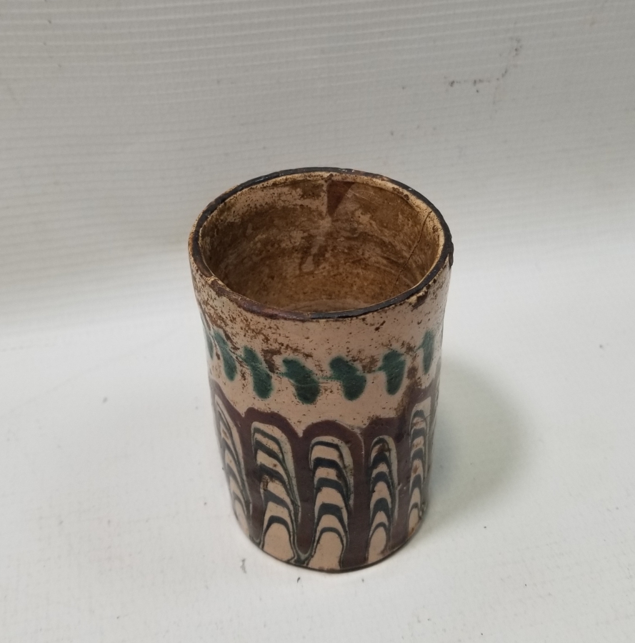 NADİR RENKTE ÜZERİ EBRULU OSMANLI DÖNEMİ KINIK BARDAK