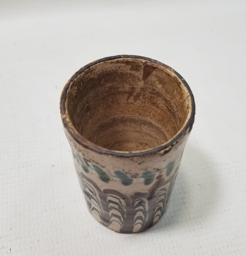 NADİR RENKTE ÜZERİ EBRULU OSMANLI DÖNEMİ KINIK BARDAK