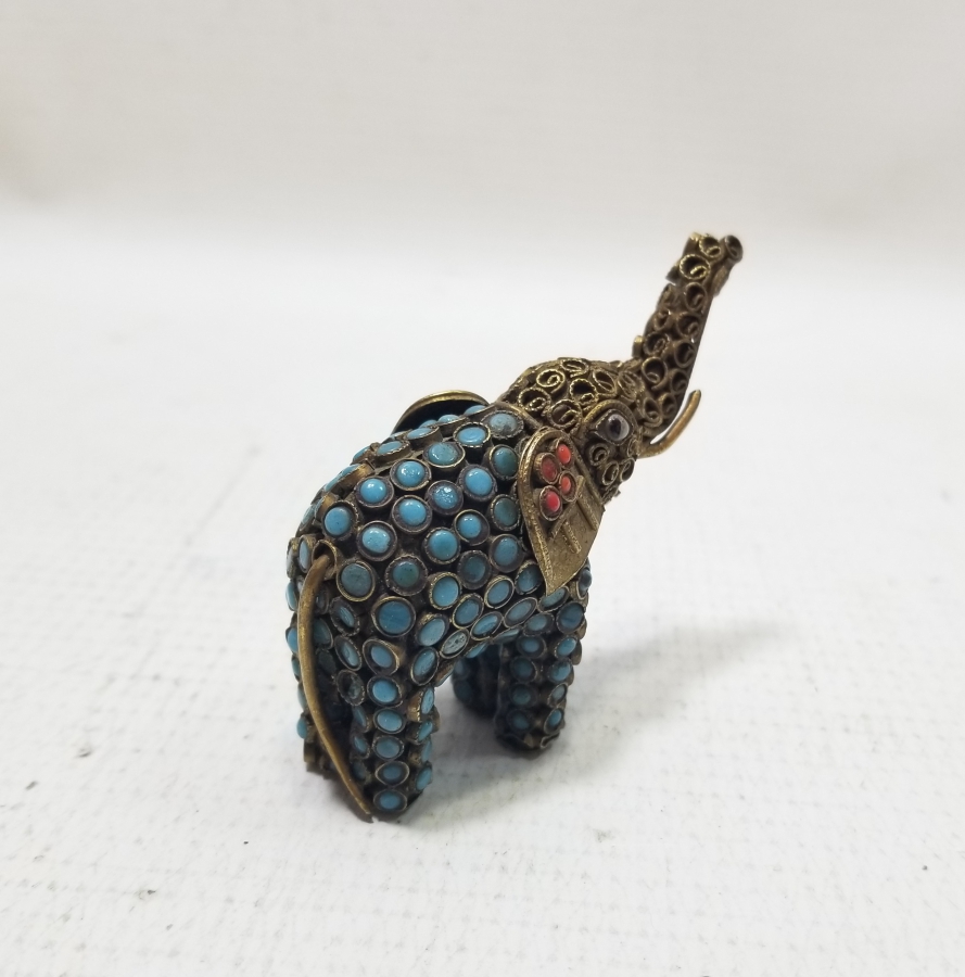 ÜZERİ FİRUZE TAŞLARIYLA SÜSLÜ ANTİKA DEKORATİF FİL