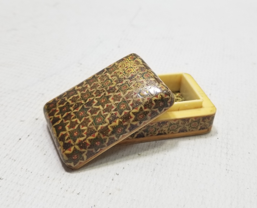 HATEM İŞİ ANTİKA KAPAKLI KUTU