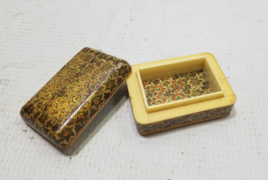 HATEM İŞİ ANTİKA KAPAKLI KUTU