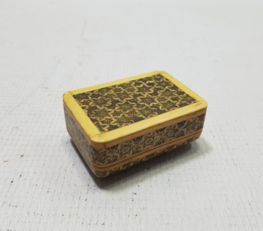 HATEM İŞİ ANTİKA KAPAKLI KUTU