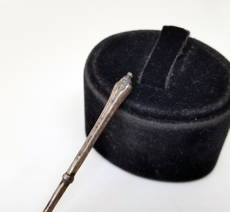 ÜST KISMI LALE FORMUNDA OSMANLI DÖNEMİ GÜMÜŞ İĞNE