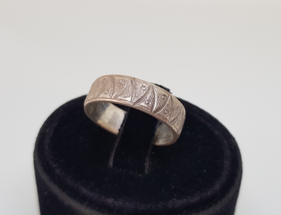 KABARTMA İŞÇİLİKLİ GÜMÜŞ ALYANS