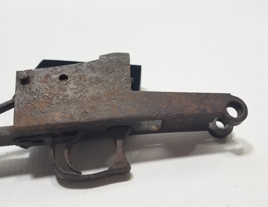 YERLİ YAPIM ANTİKA TÜFEK GÖVDE PARÇASI