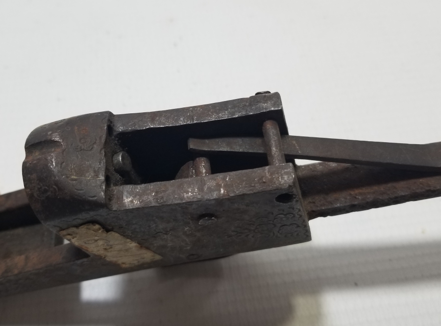 YERLİ YAPIM ANTİKA TÜFEK GÖVDE PARÇASI