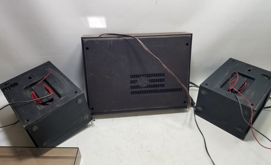 ÇALIŞIR DURUMDA ANTİKA PLAK ÇALAR - PİKAP