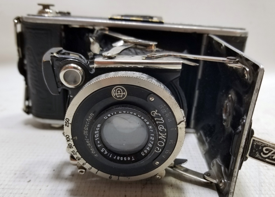 ANTİKA KÖRÜKLÜ FOTOĞRAF MAKİNESİ