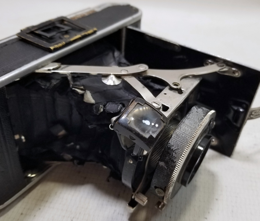 ANTİKA KÖRÜKLÜ FOTOĞRAF MAKİNESİ