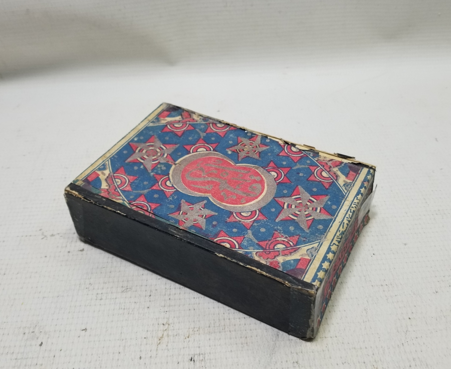 ORİJİNAL KUTUSUNDA ÇOK NADİR SİGARA KAĞITLARI