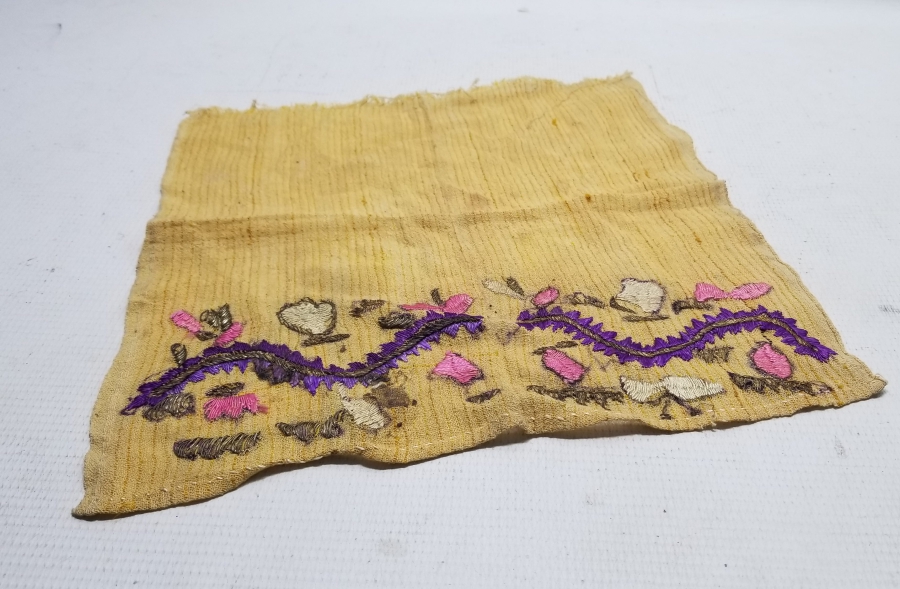 OSMANLI DÖNEMİ SIRMA İŞÇİLİKLİ HESAP İŞİ YAĞLIK FRAGMANI