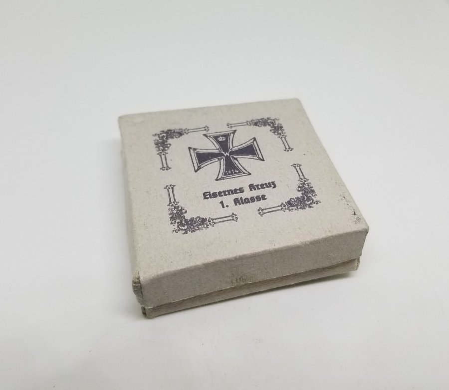 ORİJİNAL KUTUSUNDA ÇOK NADİR 1. DÜNYA SAVAŞI DÖNEMİ 1. DERECE DEMİR HAÇ NİŞANI