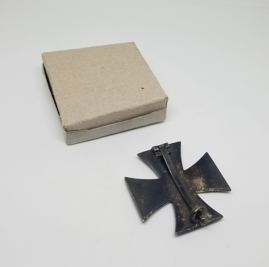 ORİJİNAL KUTUSUNDA ÇOK NADİR 1. DÜNYA SAVAŞI DÖNEMİ 1. DERECE DEMİR HAÇ NİŞANI