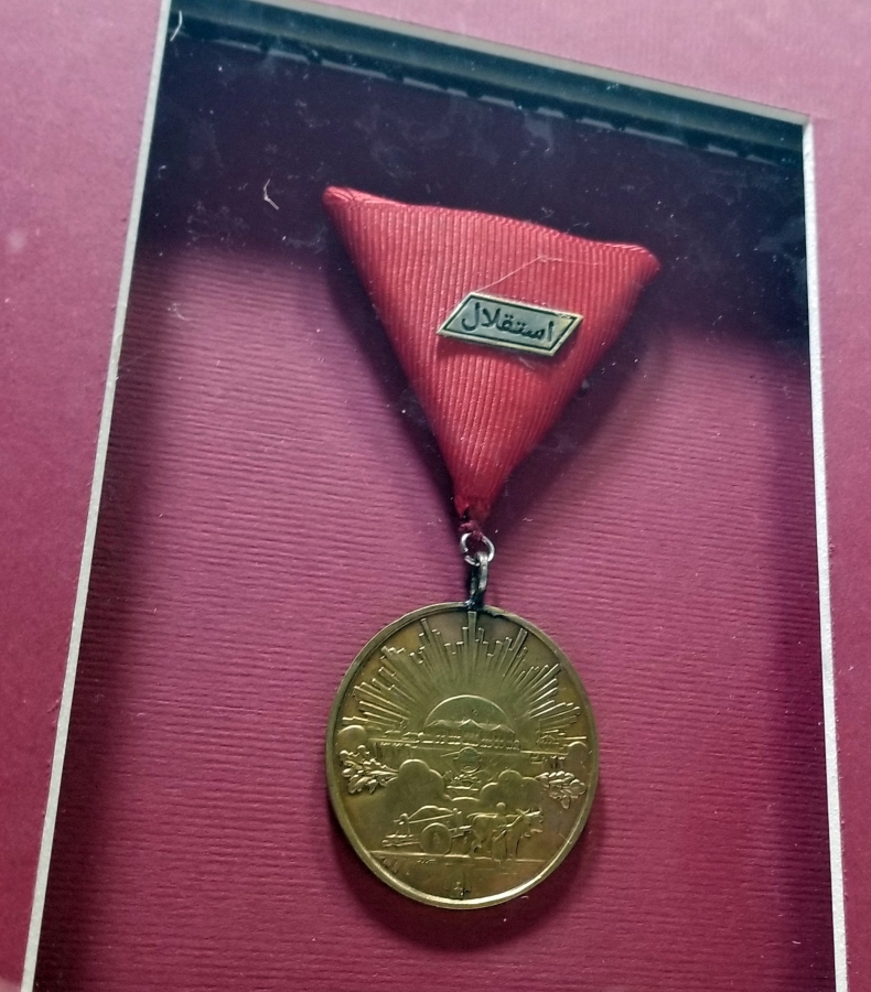 ORİJİNAL MADALYA-BERAT VE FOTOĞRAFIYLA OSMANLICA YAZILI KURTULUŞ SAVAŞI HARP SETİ