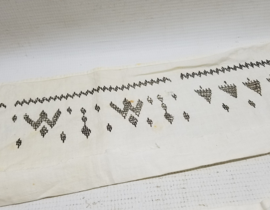 ÜZERİ TELKIRMA İŞÇİLİKLİ 2 ADET OSMANLI DÖNEMİ SEDİR ETEĞİ