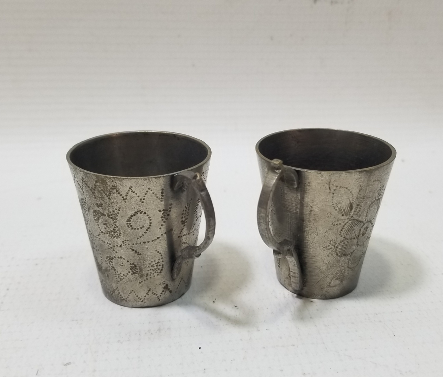 ÇİNTEMANİ İŞÇİLİKLİ İKİ ADET ANTİKA HAC HATIRASI KAHVE FİNCANI