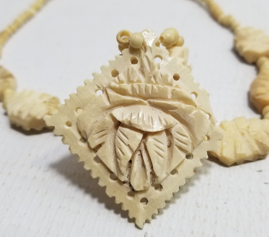 ÖZEL YAPIM ANTİKA KEMİK GERDANLIK