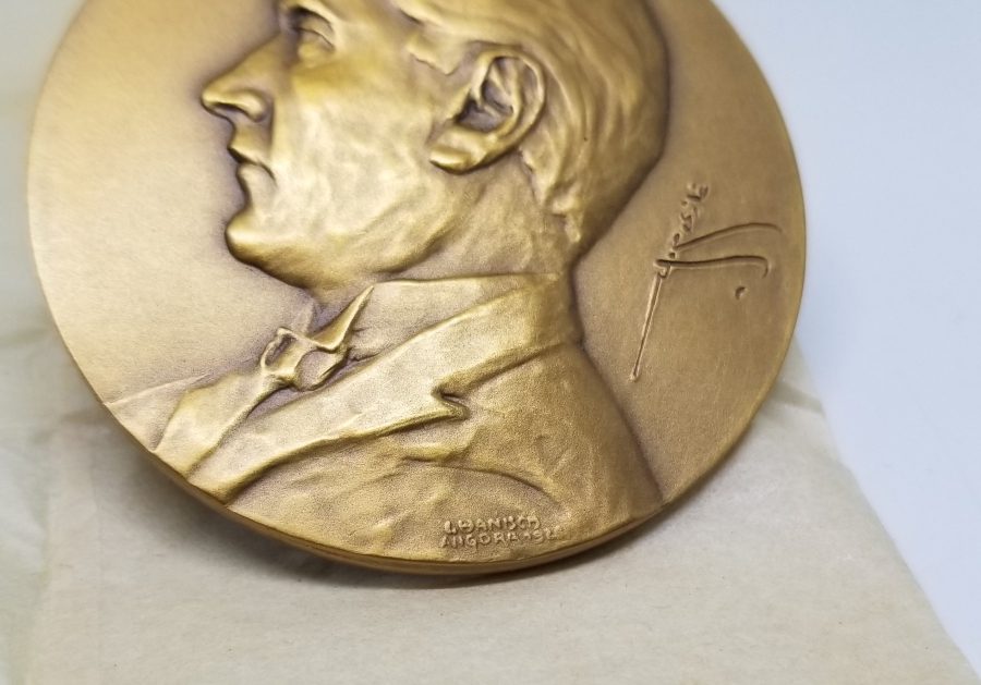 OSMANLICA GAZİ MUSTAFA KEMAL İMZALI BÜYÜK BOY ATATÜRK MADALYON