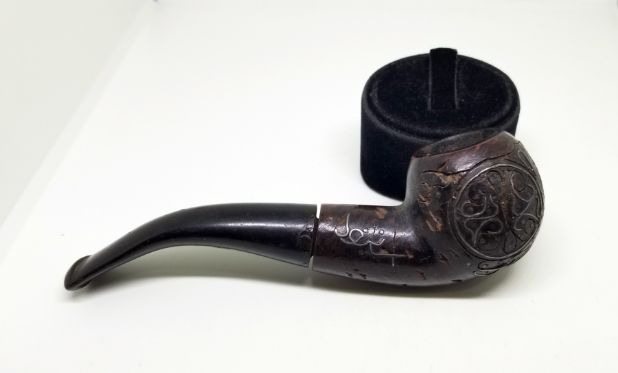 ÜZERİ GÜMÜŞ ÇAKMA İŞÇİLİKLİ VE OSMANLICA YAZILI OSMANLI DÖNEMİ AFYON PİPO