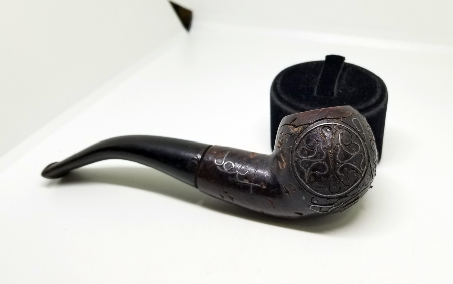 ÜZERİ GÜMÜŞ ÇAKMA İŞÇİLİKLİ VE OSMANLICA YAZILI OSMANLI DÖNEMİ AFYON PİPO