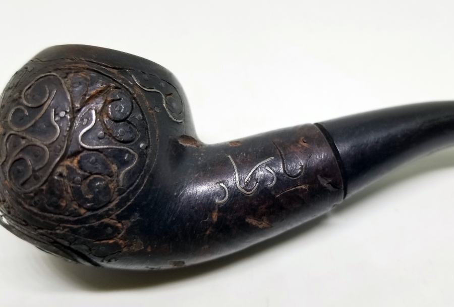 ÜZERİ GÜMÜŞ ÇAKMA İŞÇİLİKLİ VE OSMANLICA YAZILI OSMANLI DÖNEMİ AFYON PİPO