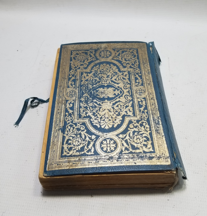 KAPAĞI ALTIN VARAKLI RENKLİ BASKI ANTİKA KUR'AN-I KERİM