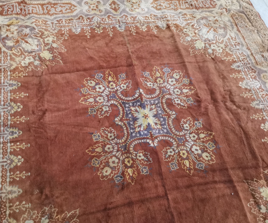 ÜZERİ AYETLERLE DEKORLU OSMANLI DÖNEMİ BÜYÜK BOY İPEKLİ FLOŞ DUVAR HALISI - MİNBER ARKASI