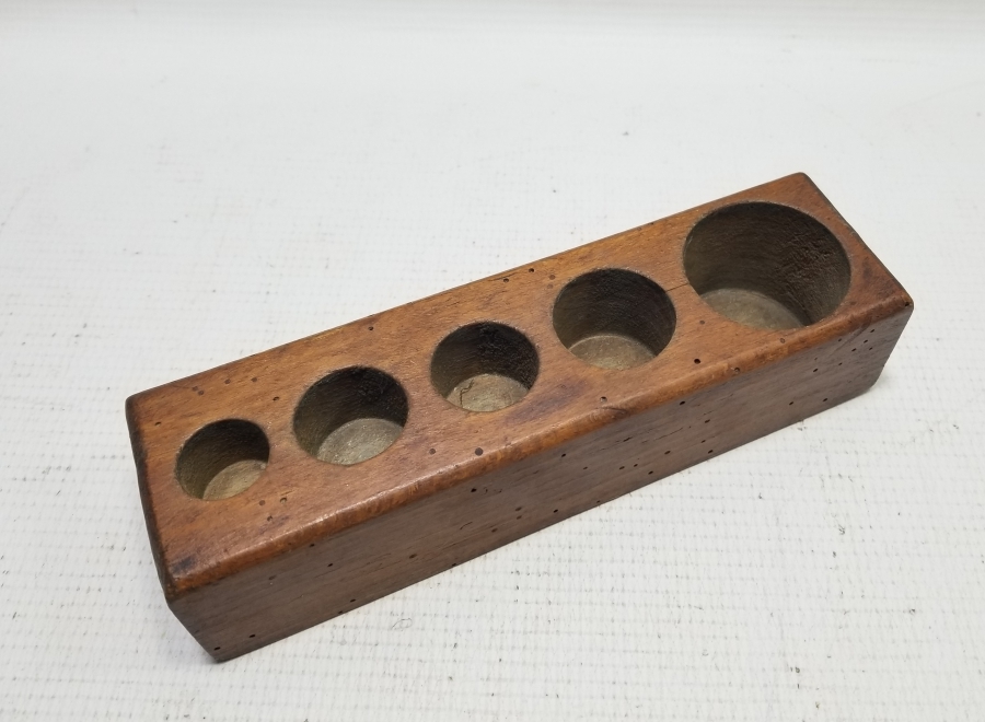 ORİJİNAL AHŞAP KUTUSUNDA ANTİKA DİRHEM LOTU