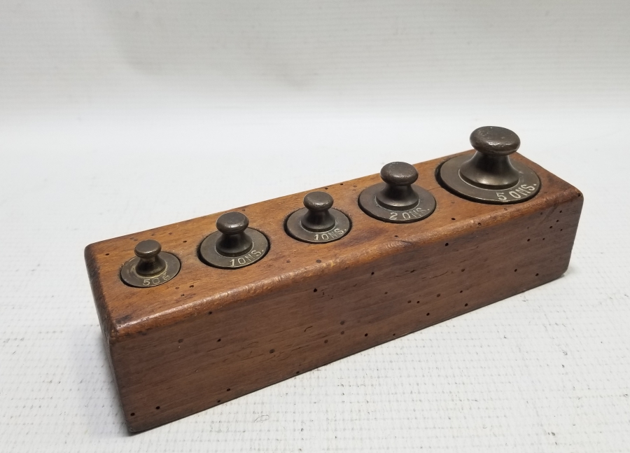 ORİJİNAL AHŞAP KUTUSUNDA ANTİKA DİRHEM LOTU