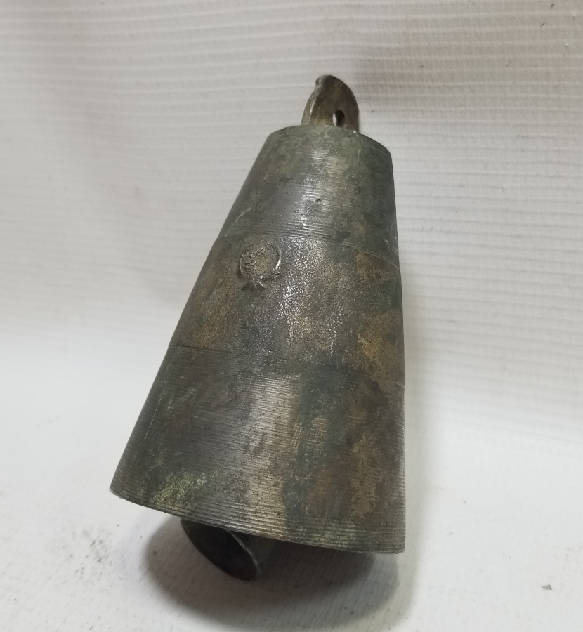 ÜZERİ AY YILDIZ FİGÜRLÜ OSMANLI DÖNEMİ DEVE ÇANI