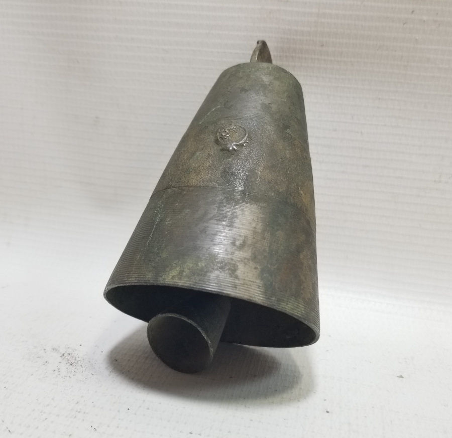 ÜZERİ AY YILDIZ FİGÜRLÜ OSMANLI DÖNEMİ DEVE ÇANI