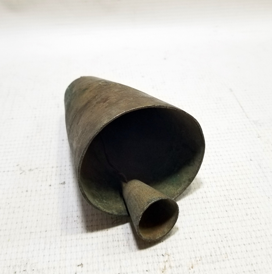 ÜZERİ AY YILDIZ FİGÜRLÜ OSMANLI DÖNEMİ DEVE ÇANI