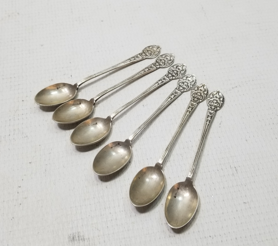 KABARTMA İŞÇİLİKLİ ANTİKA GÜMÜŞ TATLI KAŞIĞI TAKIMI