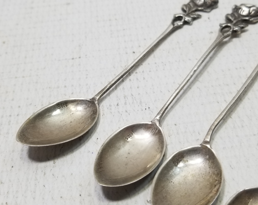 KABARTMA İŞÇİLİKLİ ANTİKA GÜMÜŞ ÇAY KAŞIĞI TAKIMI