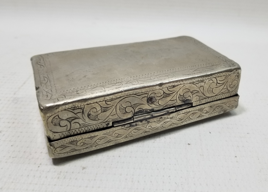 TAMAMI KALEM VE KABARTMA İŞÇİLİKLİ OSMANLI DÖNEMİ TÜTÜN TABAKASI