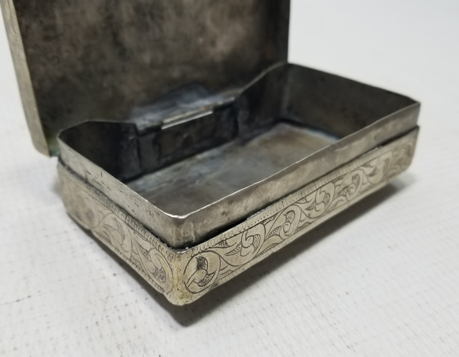 TAMAMI KALEM VE KABARTMA İŞÇİLİKLİ OSMANLI DÖNEMİ TÜTÜN TABAKASI