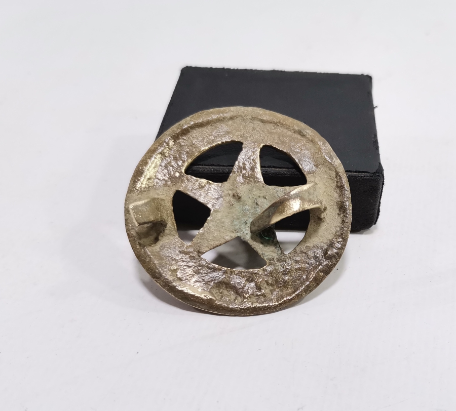 YILDIZ FORMUNDA YAPILMIŞ OSMANLI DÖNEMİ BRONZ AT DÖŞLÜĞÜ