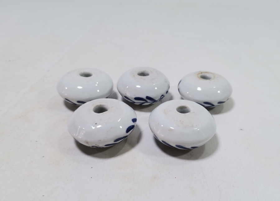 OSMANLI DÖNEMİ PORSELEN ÇEKMECE KULBU TAKIMI