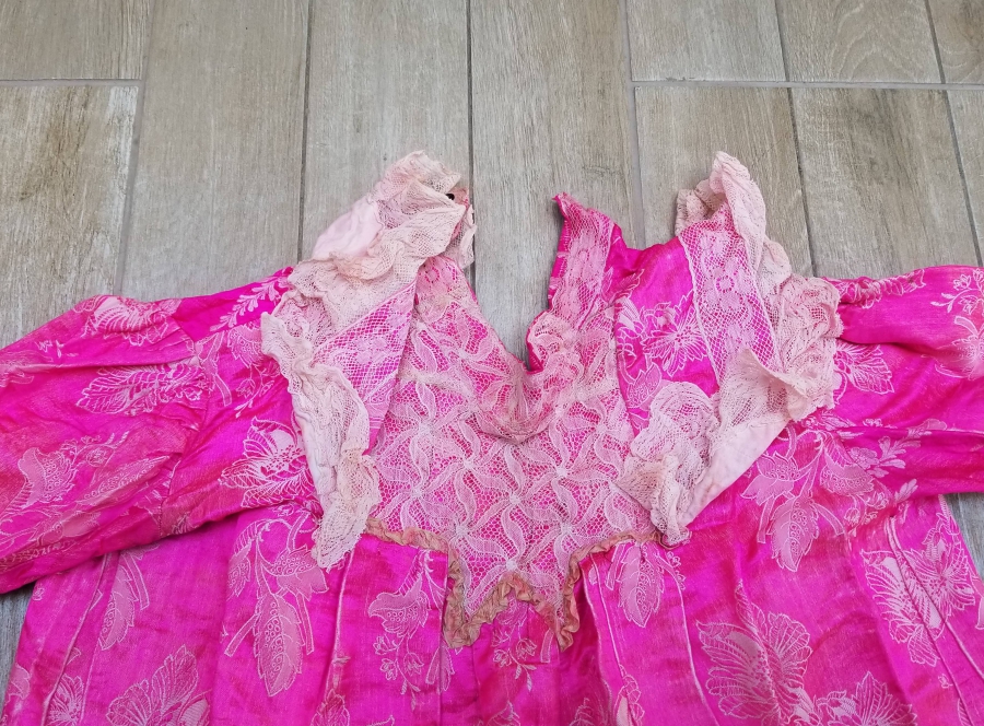 OSMANLI DÖNEMİ ELMASİYE İPEK GELİNLİK