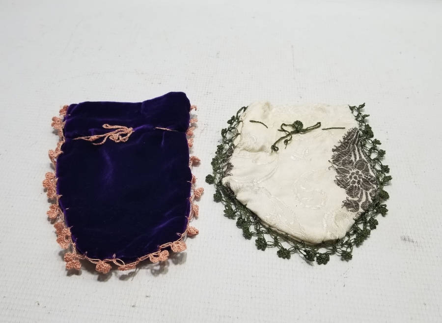 OSMANLI DÖNEMİ KUMAŞTAN YAPILMIŞ İPEK VE KADİFE KESE