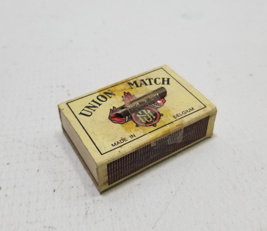 İÇİNDE DİVİTLERİYLE OSMANLI DÖNEMİ DİVİT UCU KUTUSU