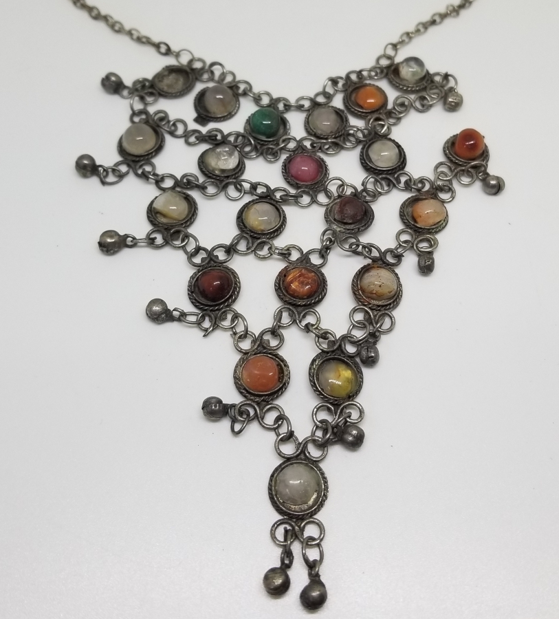 ÜZERİ DOĞAL TAŞLI GÜMÜŞ KAPLAMA BİJUTERİ GERDANLIK