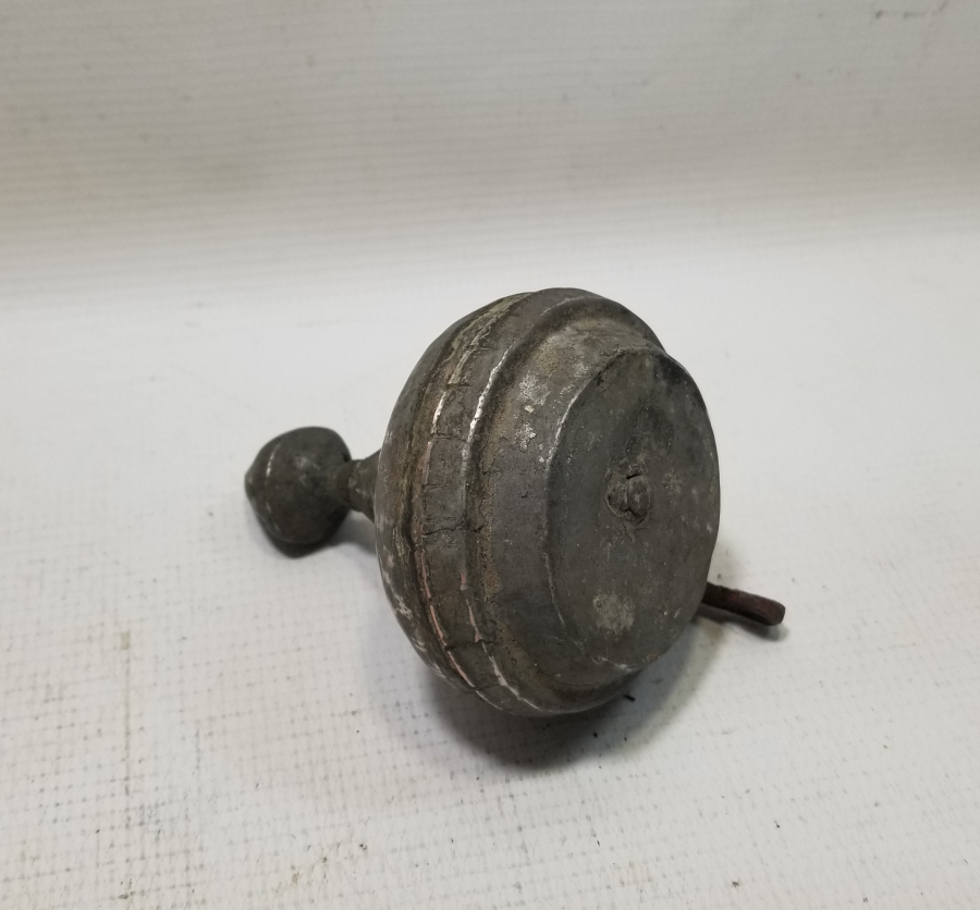 ÜST KISMI KUBBELİ FORMDA OSMANLI DÖNEMİ İBRİK KAPAĞI