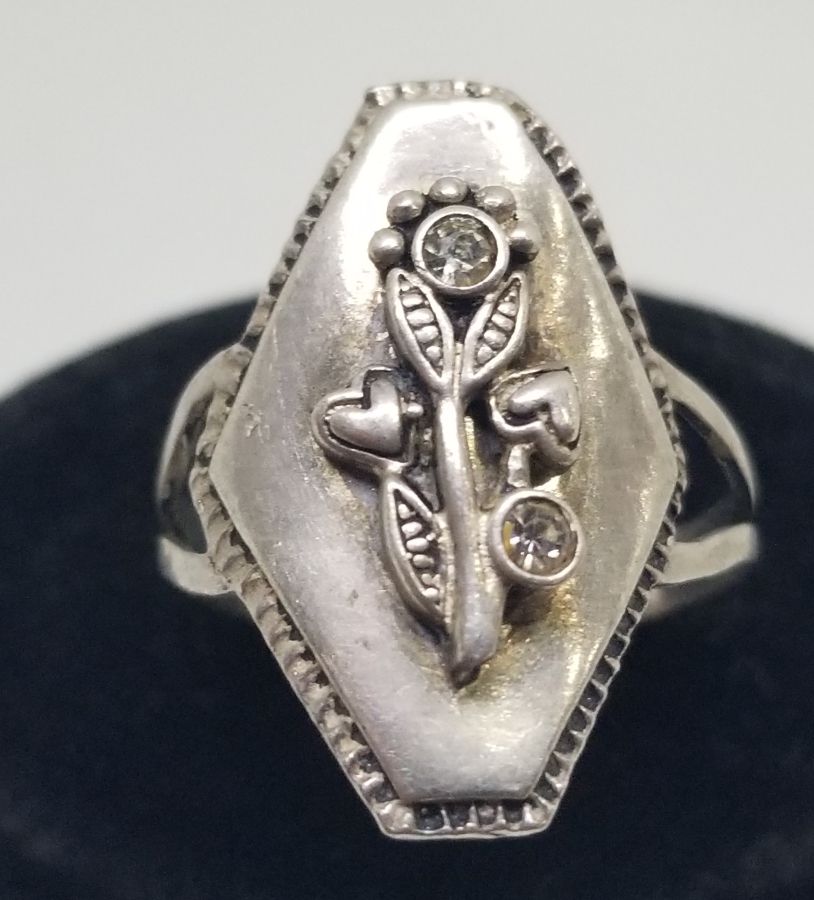 MARGAZİT TAŞLI VE KABARTMA İŞÇİLİKLİ ÖZEL YAPIM GÜMÜŞ YÜZÜK