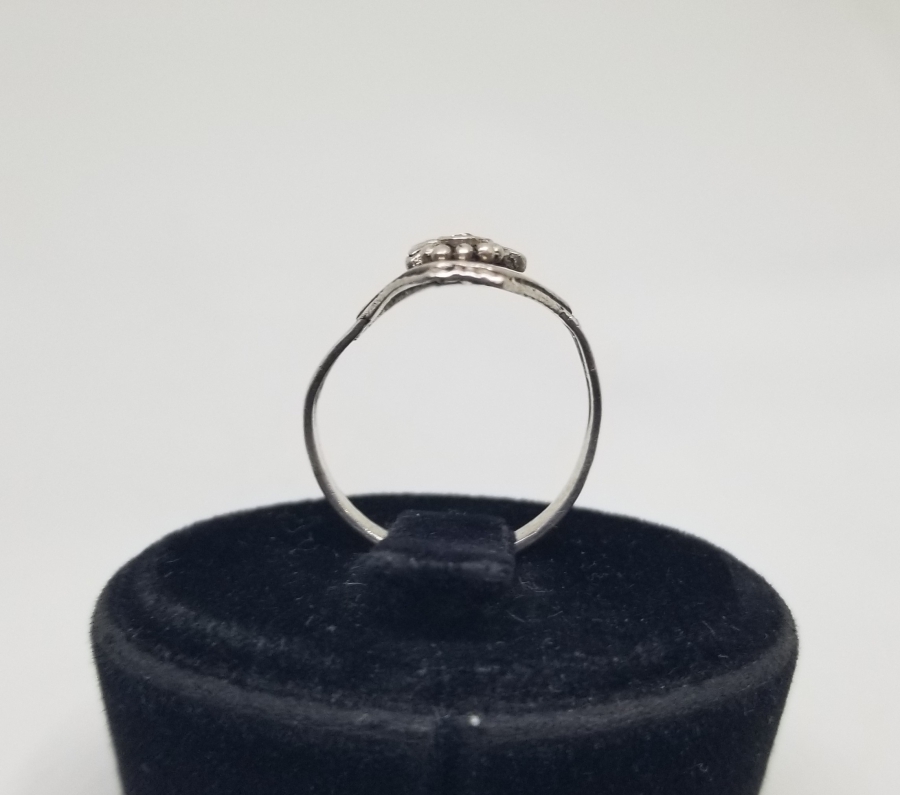 MARGAZİT TAŞLI VE KABARTMA İŞÇİLİKLİ ÖZEL YAPIM GÜMÜŞ YÜZÜK