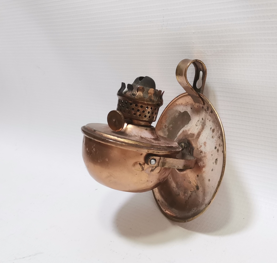 NADİR TİPTE OSMANLI DÖNEMİ TUTMAÇLI VE DUVAR APLİKLİ GAZ LAMBASI