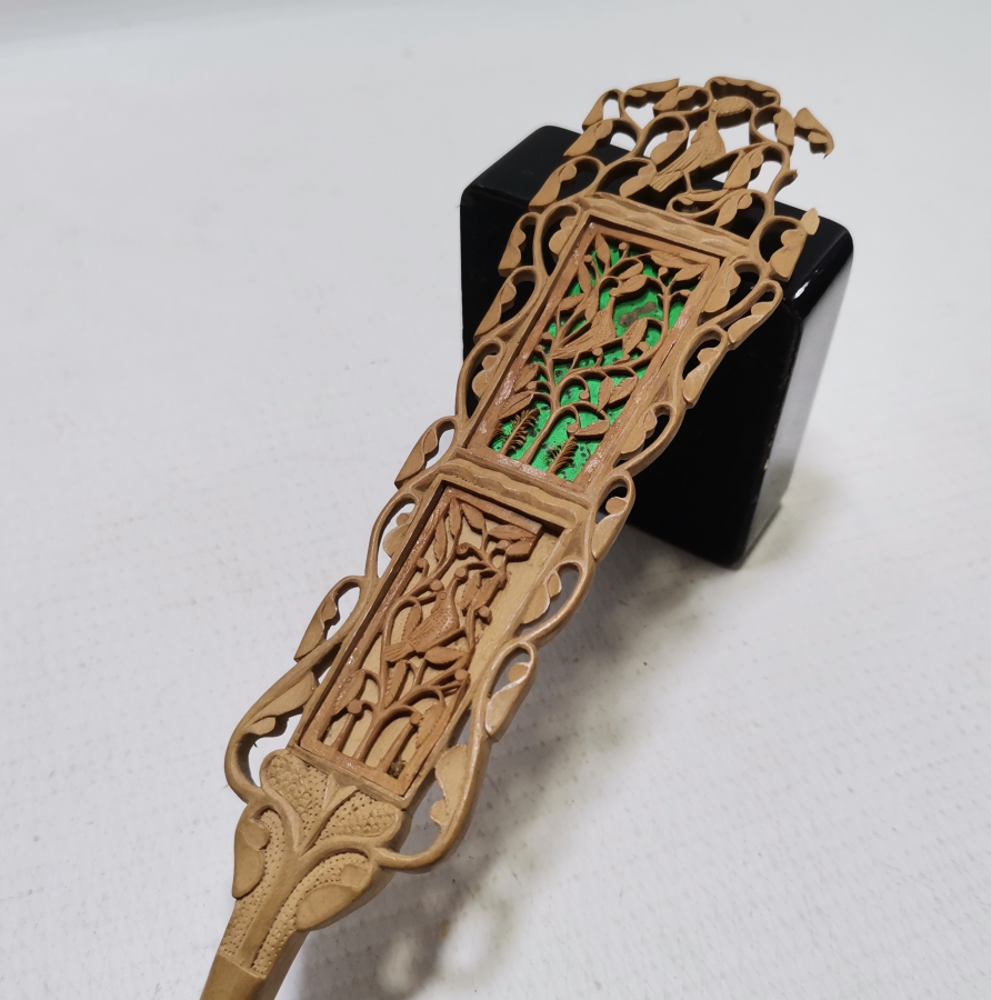 OSMANLI DÖNEMİ BİTKİSEL MOTİFLİ TEKKE İŞİ NADİR KAŞIK